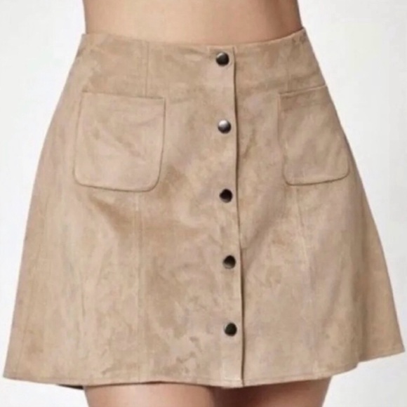 Kendall & Kylie Dresses & Skirts - Kendall & Kylie Tan Button-Front Suede Skirt - Size S